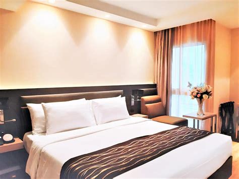 hotel near em quartier|Hotels near Phrom Phong BTS, Emporium Bangkok.